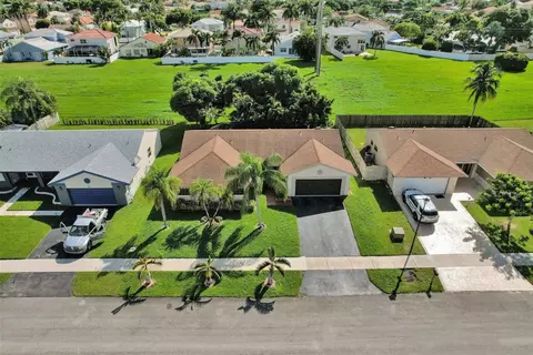600 Fairfax, Davie, FL 33325