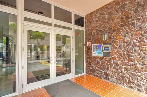 3161 S Ocean Dr #207, Hallandale Beach, FL 33009