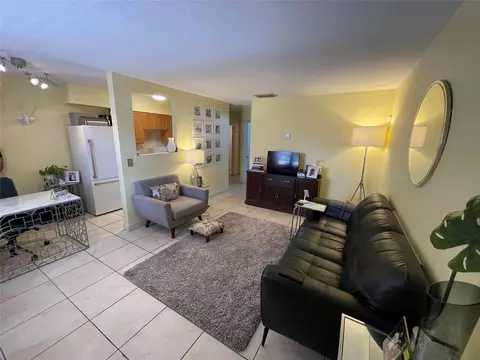 2607 NE 8th Ave #25, Wilton Manors, FL 33334