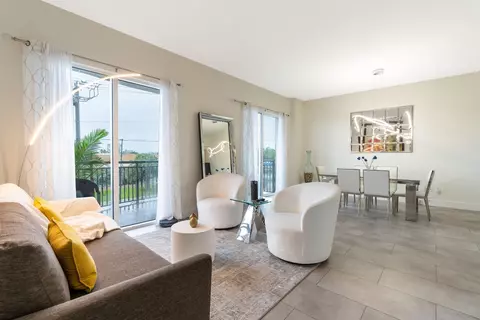 2631 NE 14th Ave #205, Wilton Manors, FL 33334
