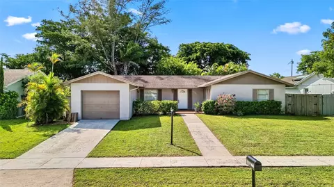 10241 Sleepy Brk, Boca Raton, FL 33428