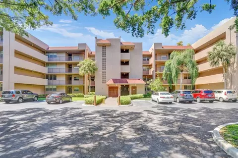 1830 Sabal Palm #104, Davie, FL 33324