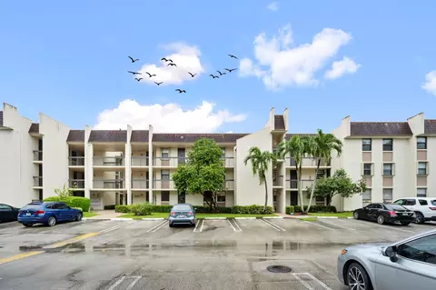 8441 Forest Hills Dr #106, Coral Springs, FL 33065