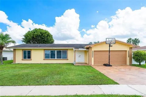 8132 NW 67th Ave, Tamarac, FL 33321