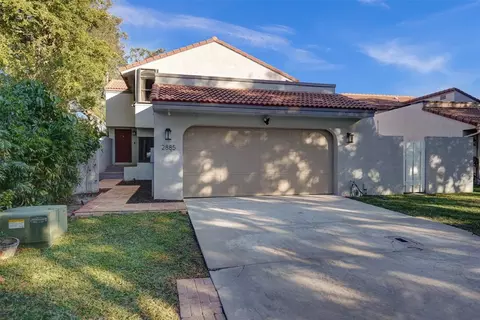 2885 Begonia, Hollywood, FL 33026