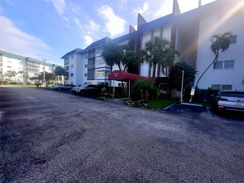4740 NW 21st #402, Lauderhill, FL 33313