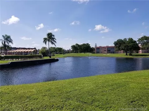 9201 Sunrise Lks #208, Sunrise, FL 33322
