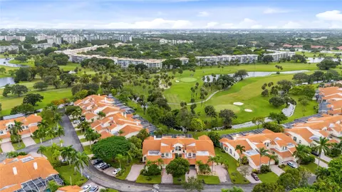 520 W Palm Aire Dr #520, Pompano Beach, FL 33069