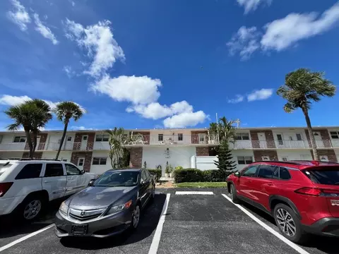2851 E Golf #105, Pompano Beach, FL 33064