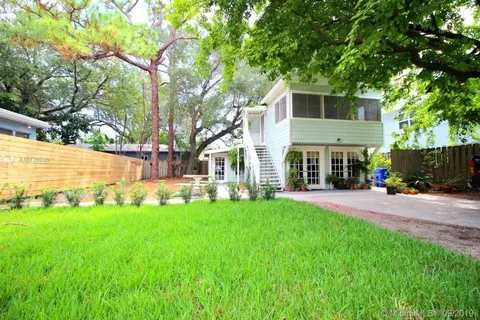 420 NE 15th Ave, Fort Lauderdale, FL 33301