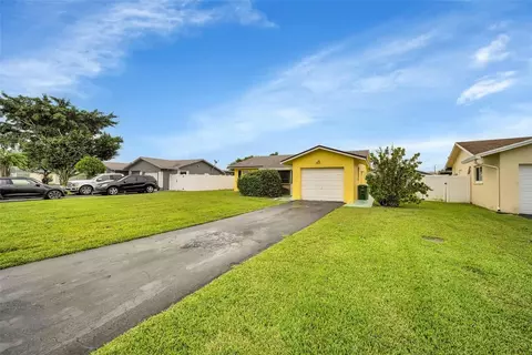 9510 NW 80th, Tamarac, FL 33321