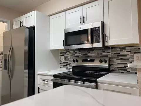 833 Riverside #823, Coral Springs, FL 33071