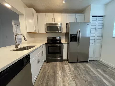 136 NW 60th Ave #7-2, Pompano Beach, FL 33063