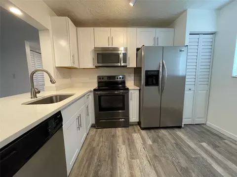 136 NW 60th #7-2, Pompano Beach, FL 33063