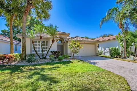 7904 Samara St, Boynton Beach, FL 33437