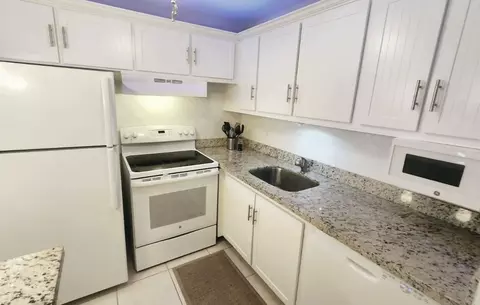 1017 Cambridge A #1017, Deerfield Beach, FL 33442