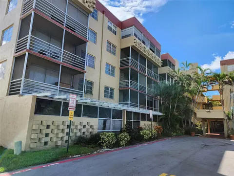 406 NW 68th Ave #215, Plantation, FL 33317