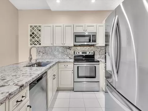 7531 NW 3rd, Plantation, FL 33317