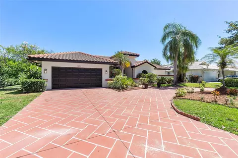 8839 NW 49th Dr, Coral Springs, FL 33067