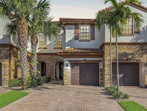 10300 Wellington Parc Dr, Wellington, FL 33449