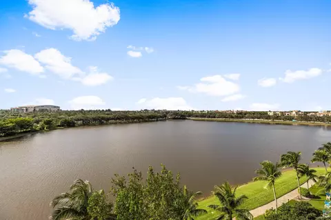 2681 N Flamingo Rd #704, Fort Lauderdale, FL 33323