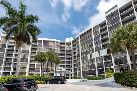 400 Leslie Dr #530, Hallandale Beach, FL 33009