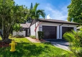 9258 Wedgewood #D5, Tamarac, FL 33321