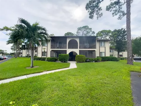 322 Knotty Pine Cir #A1, Greenacres, FL 33463