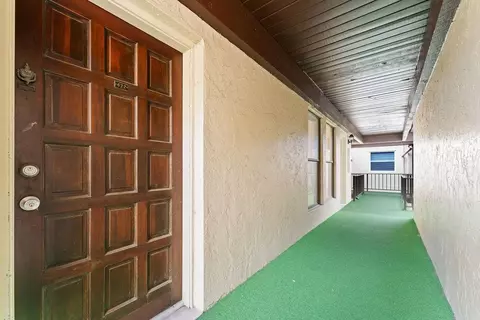 6060 S Falls Circle Dr #422, Lauderhill, FL 33319