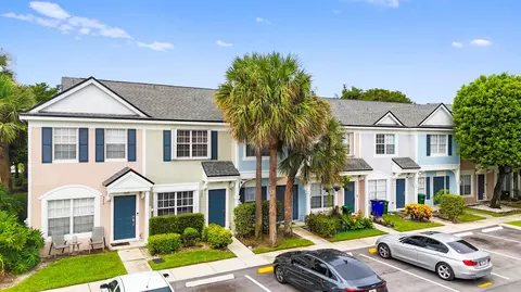 5510 Parade #25, Margate, FL 33063