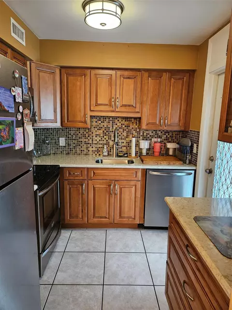 777 SE 2nd Ave #D121, Deerfield Beach, FL 33441