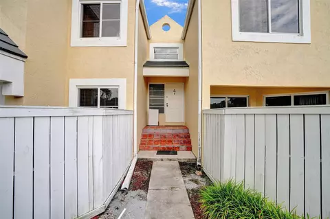 6810 SW 45th Ln #130, Miami, FL 33155