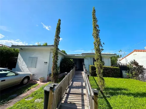 1395 Biarritz, Miami Beach, FL 33141