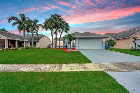 25 Heather Cv, Boynton Beach, FL 33436