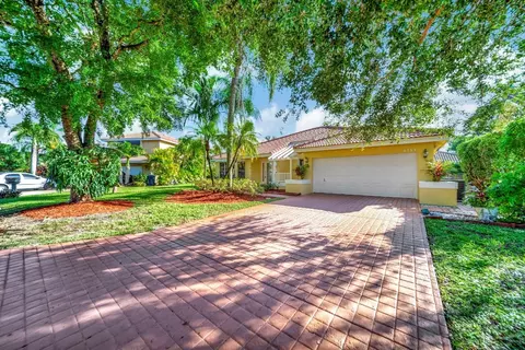 4751 NW 58, Coral Springs, FL 33067