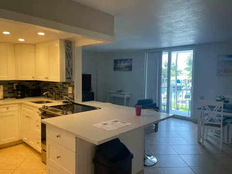 1731 SE 15 #206, Fort Lauderdale, FL 33316
