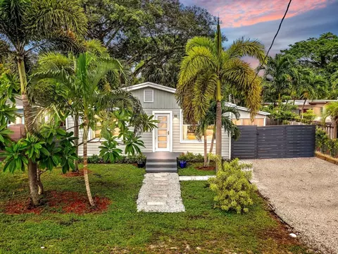 1221 NE 3rd, Fort Lauderdale, FL 33304