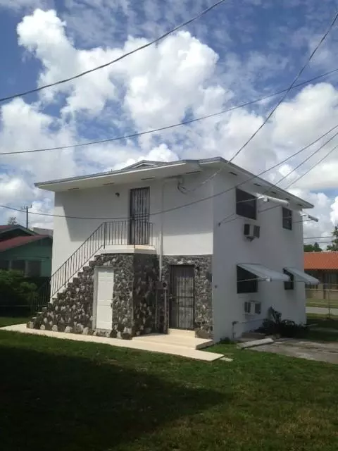50-52 NE 66th St, Miami, FL 33138