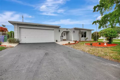 8560 Windsor Dr, Miramar, FL 33025