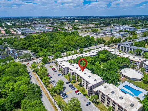 2600 NW 49th #101, Lauderdale Lakes, FL 33313