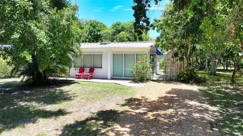1360 4th, Vero Beach, FL 32960