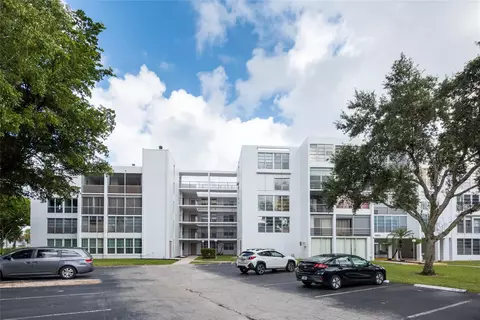 6923 Cypress Rd #D13, Plantation, FL 33317
