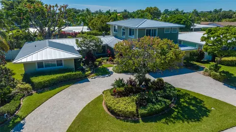 2200 NE 32nd St, Lighthouse Point, FL 33064