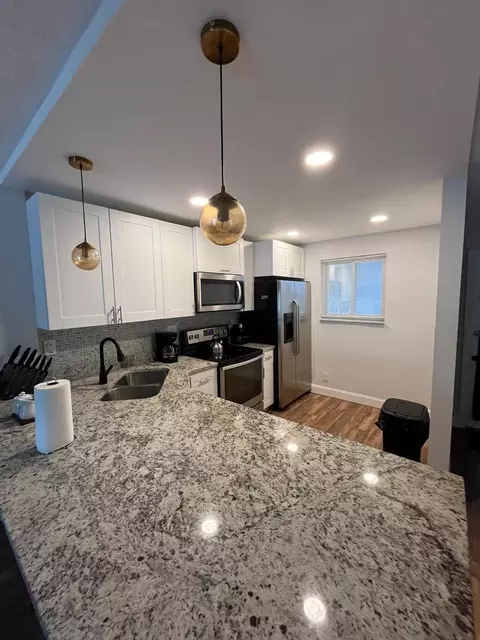 1751 NW 75th Ave #301, Plantation, FL 33313