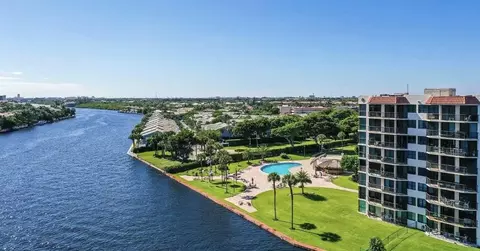 899 Jeffrey #304, Boca Raton, FL 33487