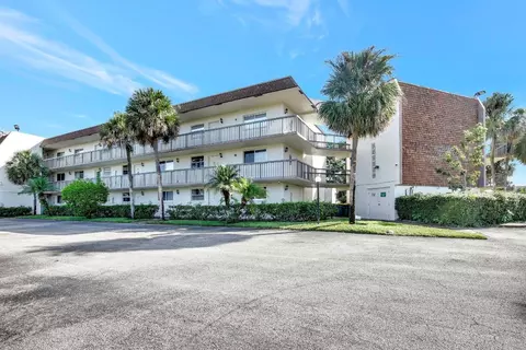 7500 NW 17th #205, Plantation, FL 33313
