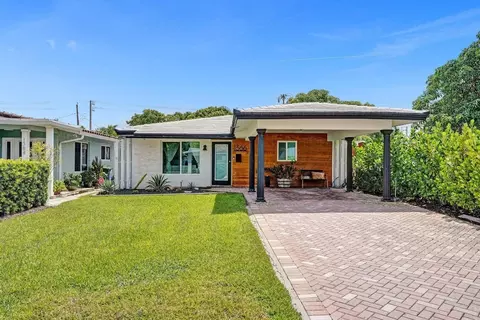 1366 NE 39th, Oakland Park, FL 33334