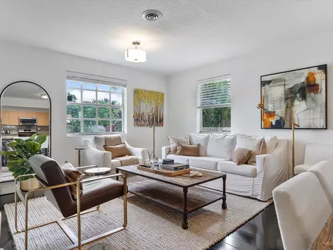 200 SW 2nd Ave, Hallandale Beach, FL 33009