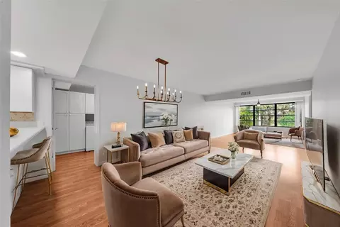 6061 Balboa #204, Boca Raton, FL 33433