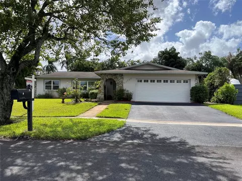 11130 NW 17th, Pembroke Pines, FL 33026
